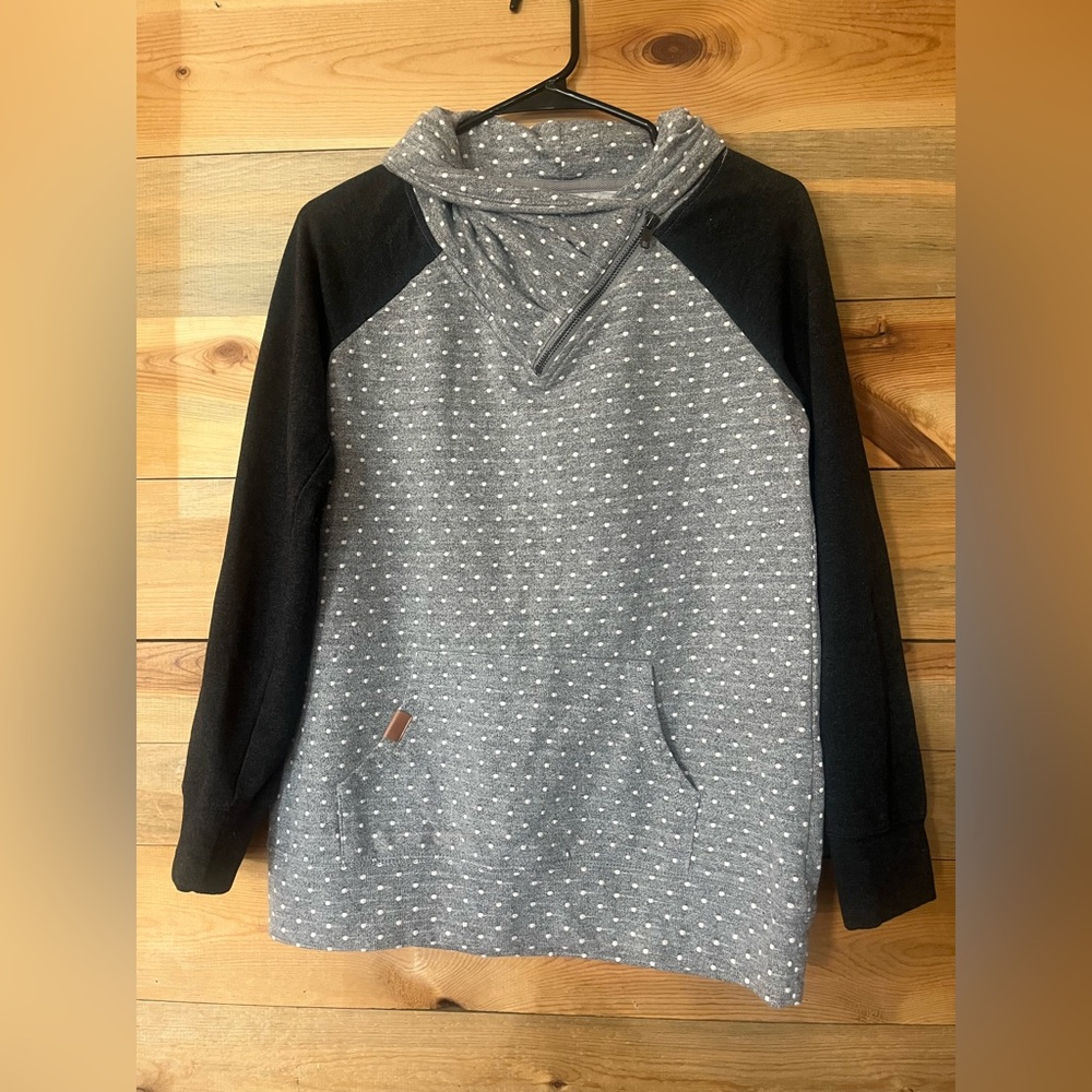 NWOT Maurices cowl neck sweater shirt grey/black XS